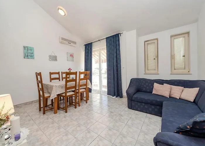 Family Friendly House With A Swimming Pool Privlaka, Zadar - 23642
