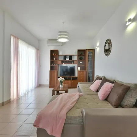Family Friendly House With A Swimming Pool Privlaka, Zadar - 23642 Privlaka (Zadar)