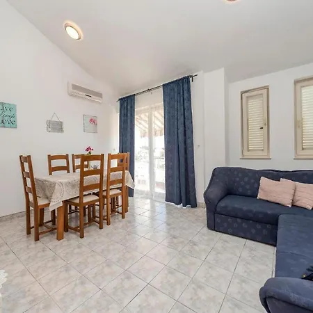 Family Friendly House With A Swimming Pool Privlaka, Zadar - 23642