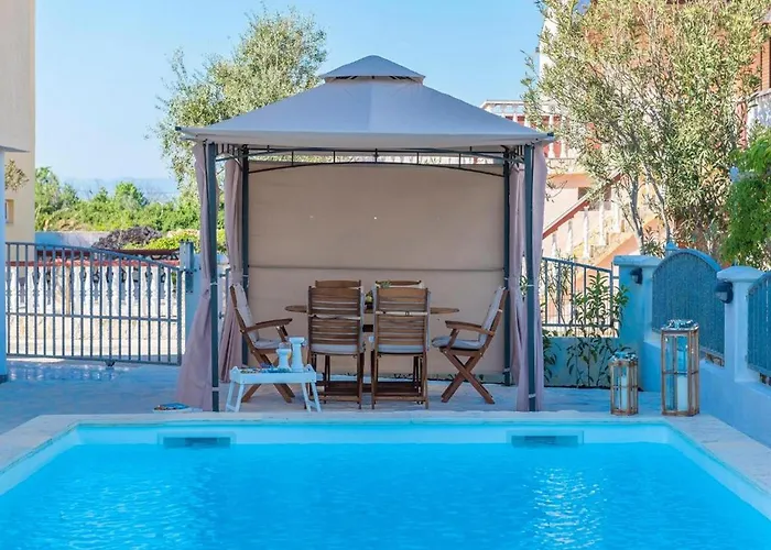 Family Friendly House With A Swimming Pool Privlaka, Zadar - 23642