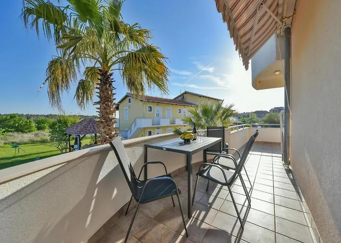 Family Friendly House With A Swimming Pool Privlaka, Zadar - 23642 Vakantiehuis *